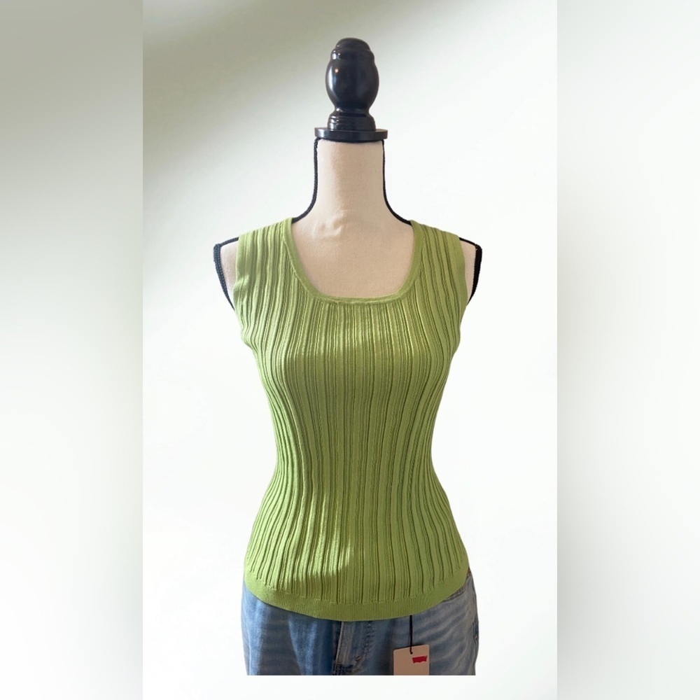 Bloomingdale's Large Ribbed Sleeveless Top Lime Green NWOT